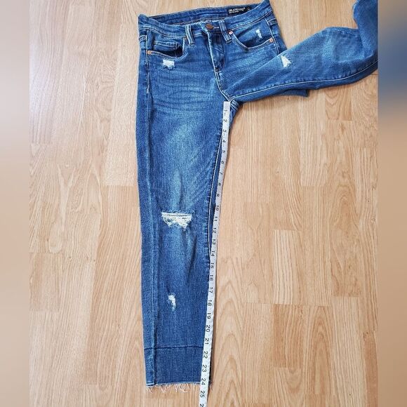 Blank NYC Mid-Rise Skinny Distressed Jeans sz 26x24 - Picture 8 of 12